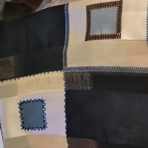 Vtg 1990s Satin Geometric Cube Disco Scarf - Picture 7 of 7
